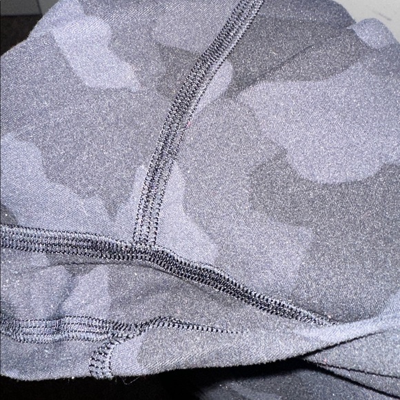 Lululemon plus size dark gray and black Camouflage Leggings - Picture 5 of 7